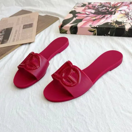 2025 Summer New Women's Fashion and Leisure Sandals, Beach Non Slip Flat Slippers