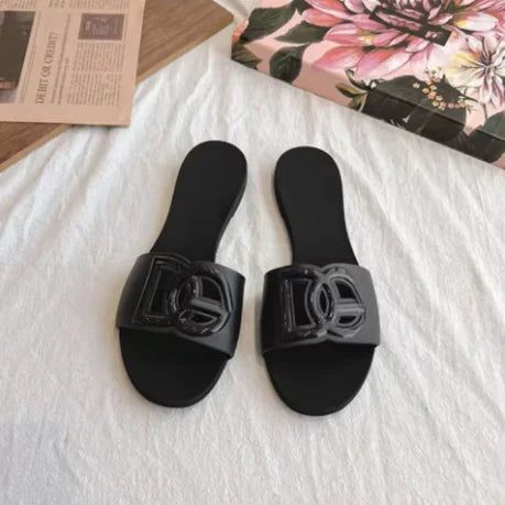 2025 Summer New Women's Fashion and Leisure Sandals, Beach Non Slip Flat Slippers
