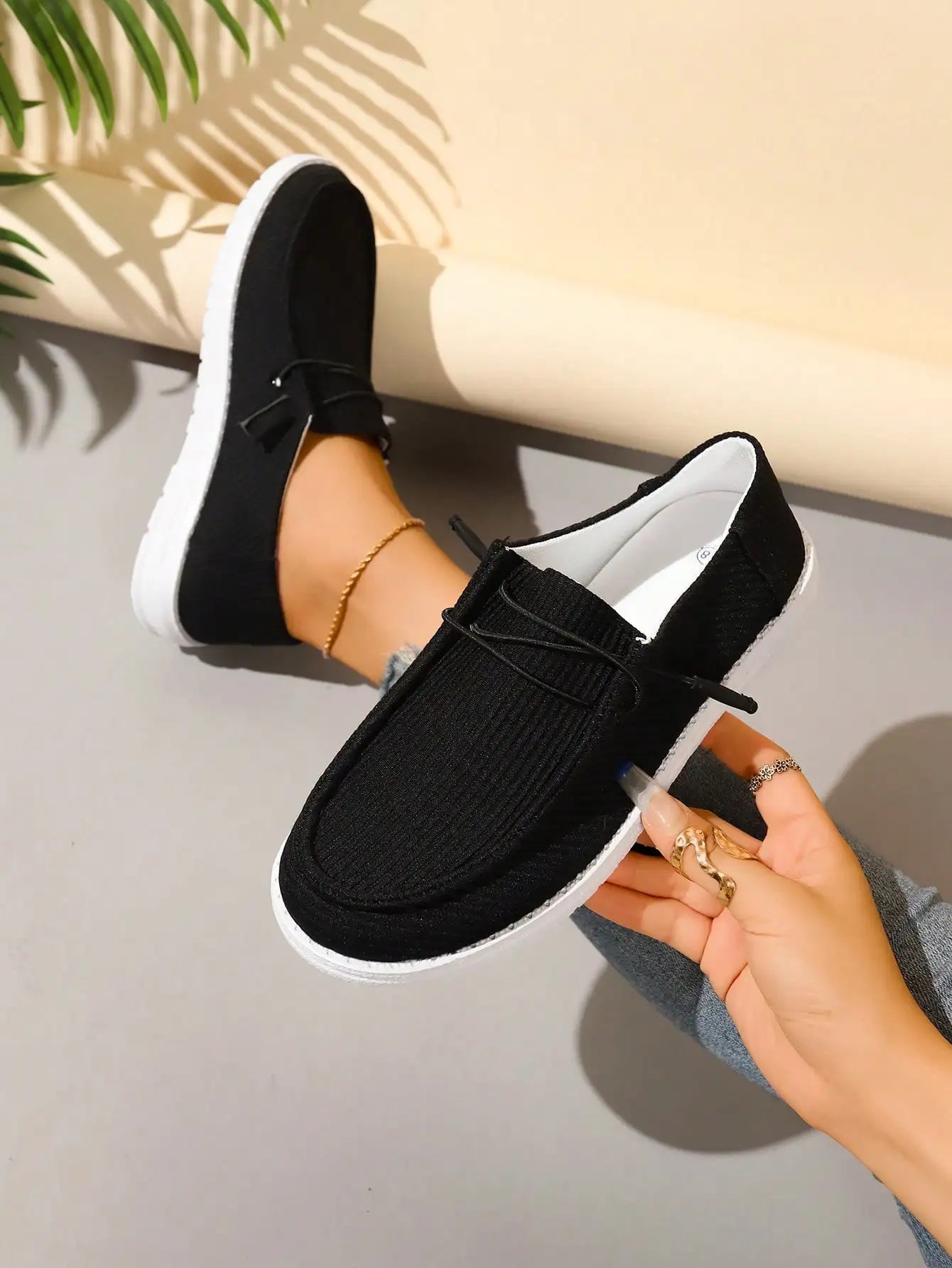 Ladies' Breathable Canvas Moccasins – Non-Slip Slip-On Loafers for Everyday Wear