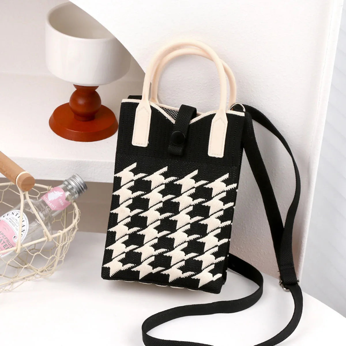 Knitted Crossbody Phone Bag Fashionable Casual Handbag Adjustable Shoulder Strap Small Niche Single Shoulder Handbag