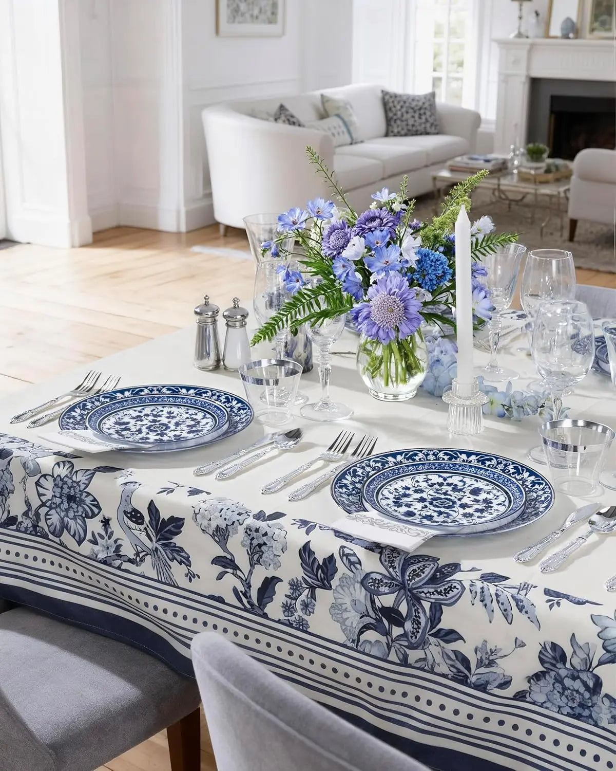 60pcs Blue Plastic Plates Set - Floral Blue & White Porcelain Design, 10.25" Dinner & 7.5" Dessert Plates Disposable for Wedding