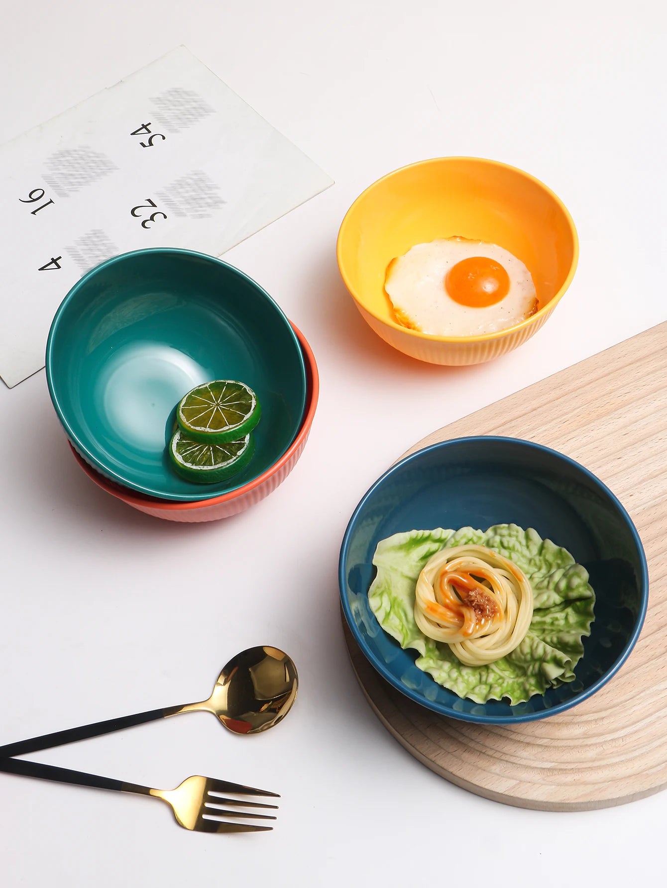 Plastic bowl, reusable and durable, suitable for camping picnic kitchen, microwave and dishwasher safe