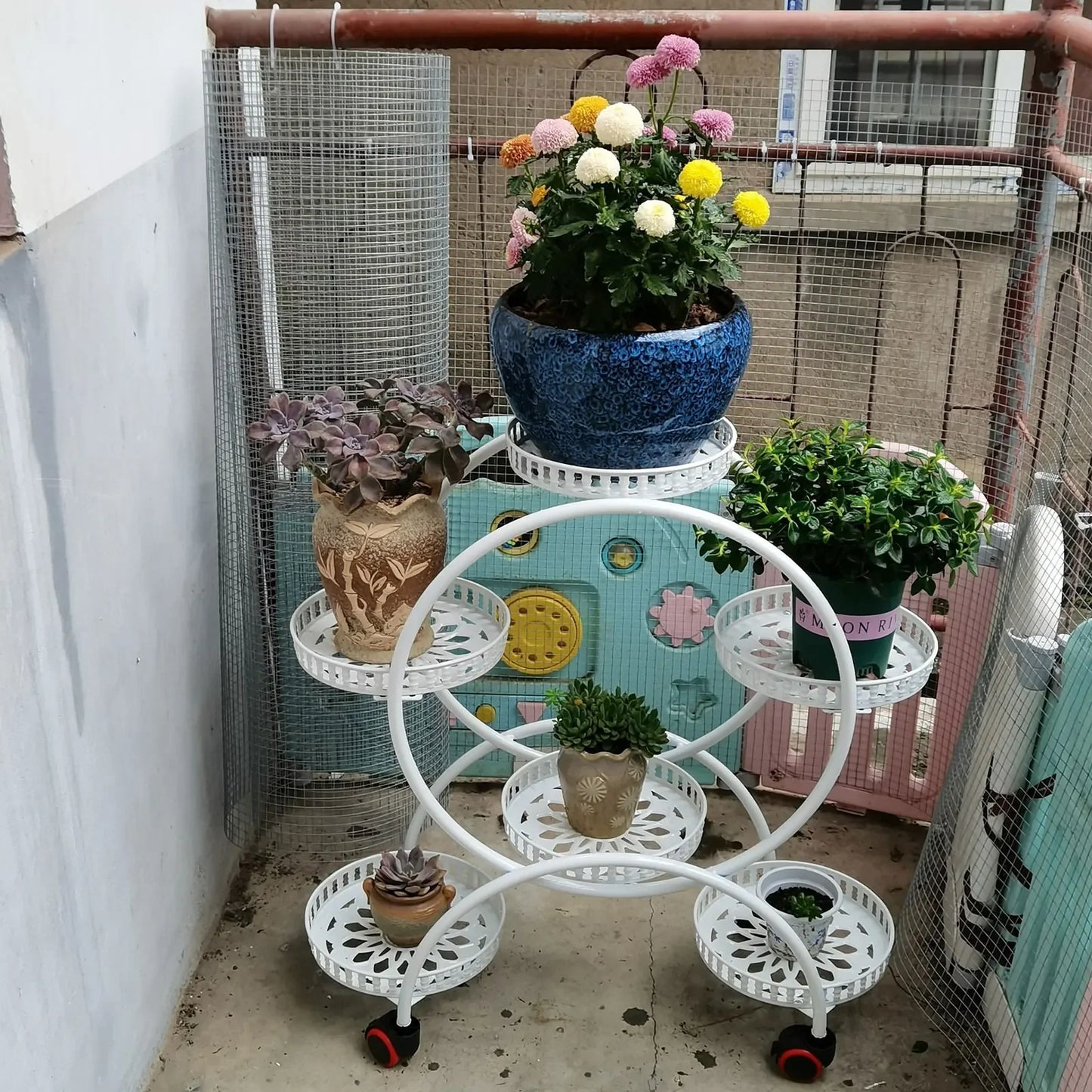 Metal Plant Stands 6 Pots Plants Flower Stand for Patio Garden Living Room Corner Balcony Bedroom Black / White