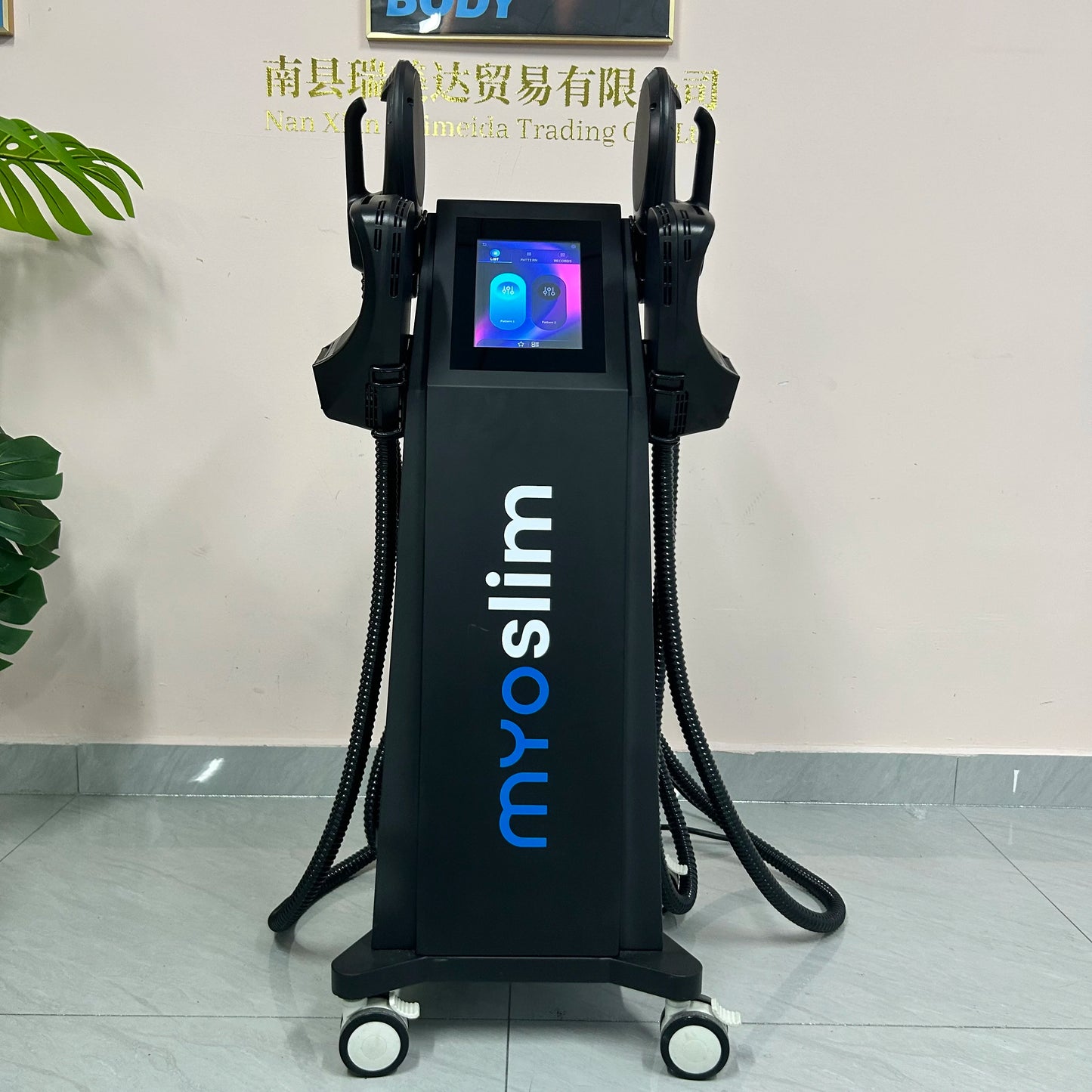 Professional EMS RF Body Sculpting Machine 15 Tesla 6500W Muscle Building Fat Burning Slimming Equipment