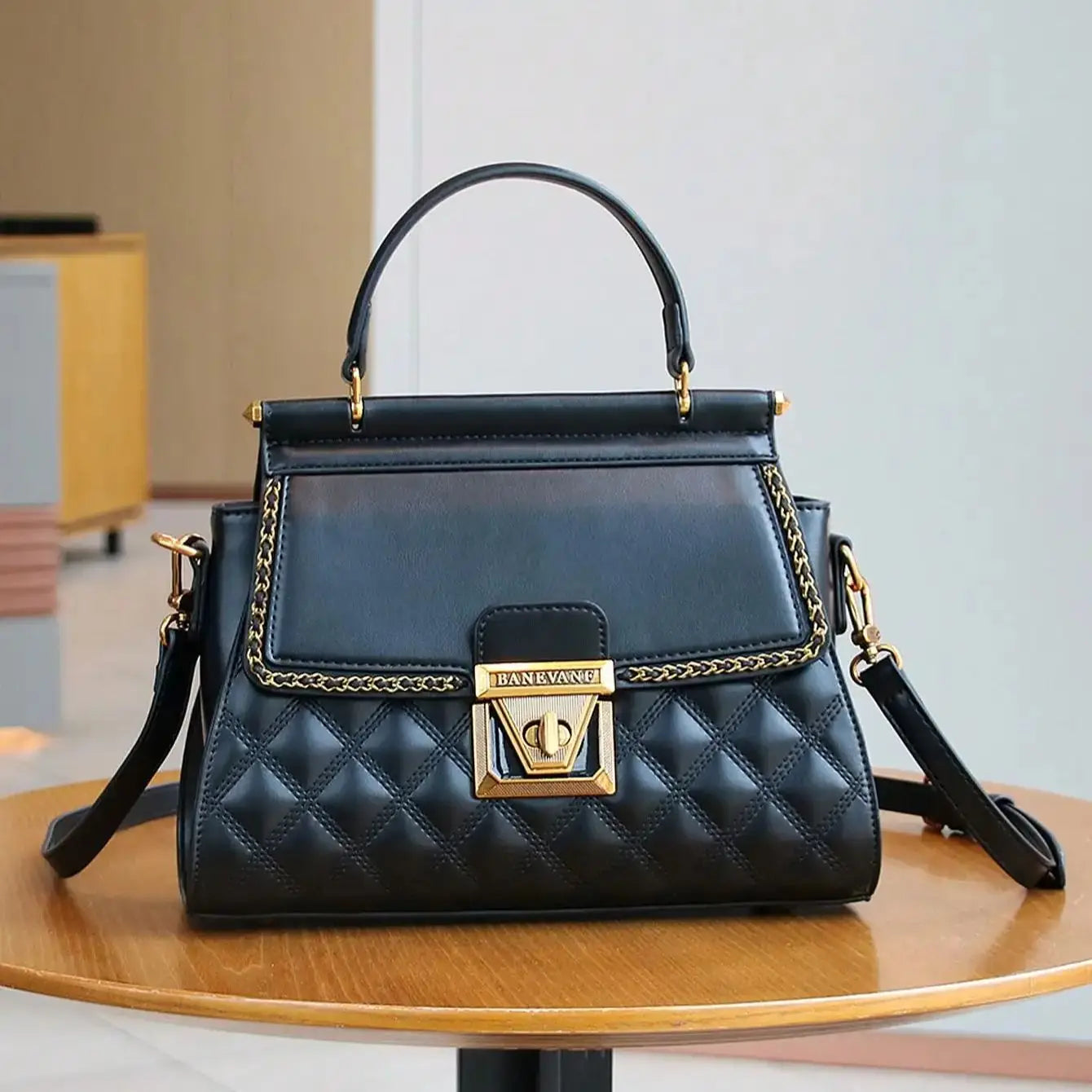 2026 new trend rhombic handbag niche design light luxury small bag advanced texture foreign style large capacity commuter should