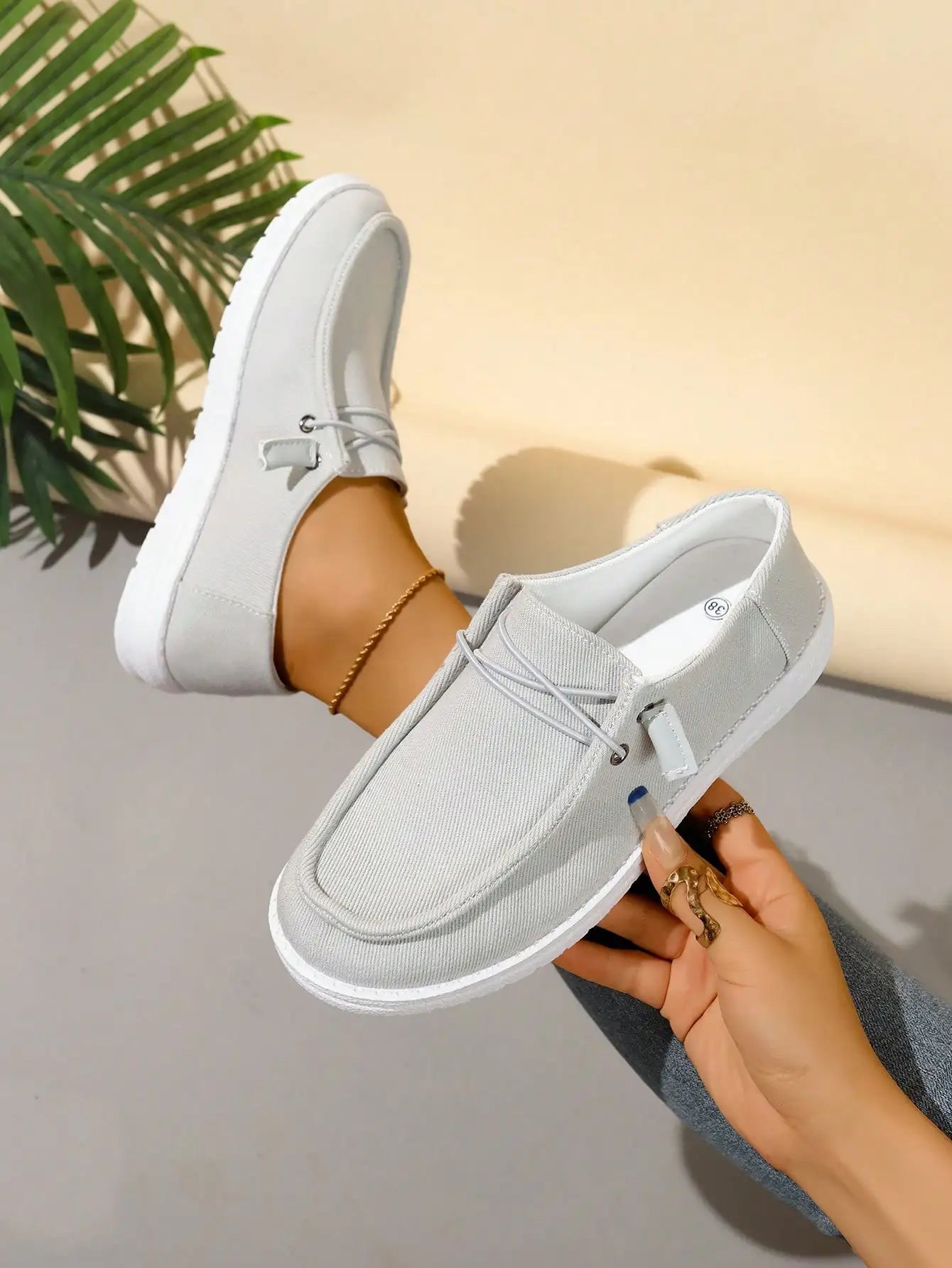 Ladies' Breathable Canvas Moccasins – Non-Slip Slip-On Loafers for Everyday Wear