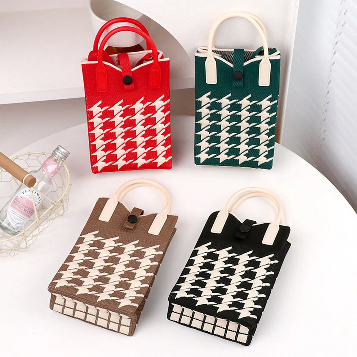 Knitted Crossbody Phone Bag Fashionable Casual Handbag Adjustable Shoulder Strap Small Niche Single Shoulder Handbag