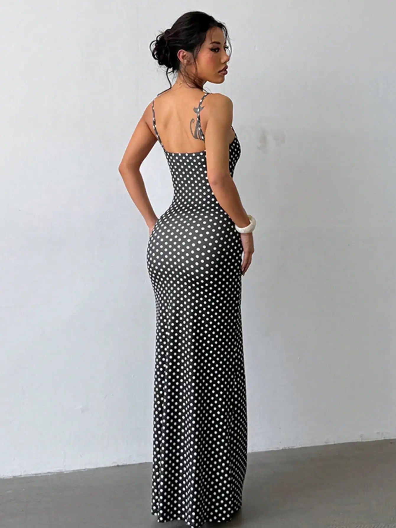 Polka Dot Maxi Dress with Sweetheart Neckline and Keyhole Detail for Summer