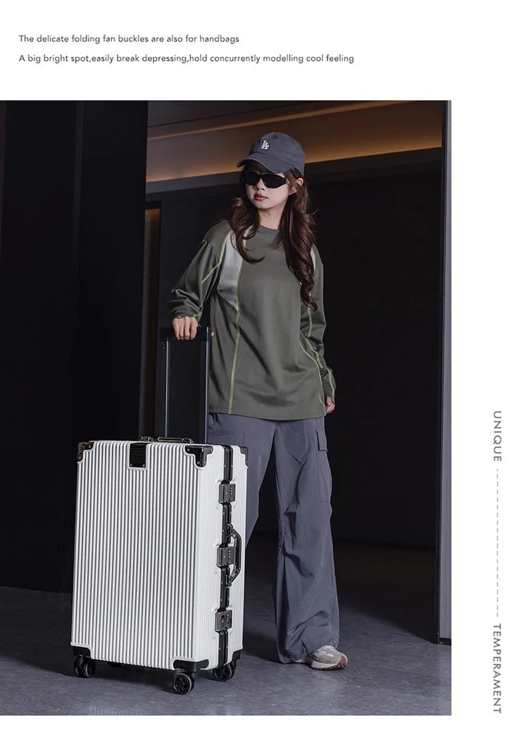 2-Pieces set luggage,20+26 inches in size,a hard-shell suitcase with 108 rivets, , featuring silent all-terrain wheels, a cup holde