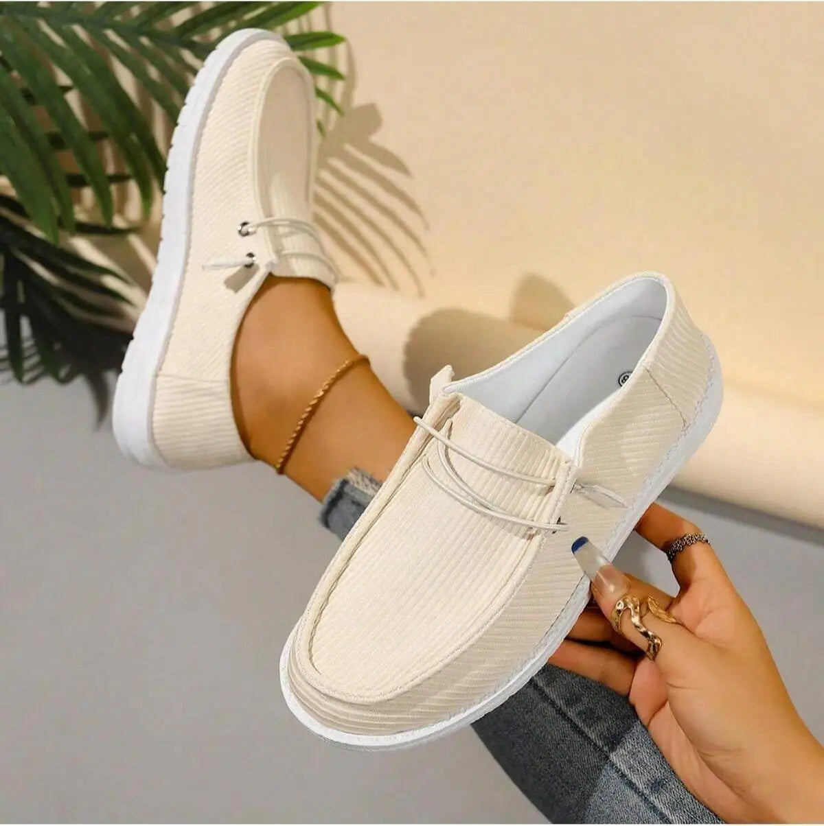 Ladies' Breathable Canvas Moccasins – Non-Slip Slip-On Loafers for Everyday Wear